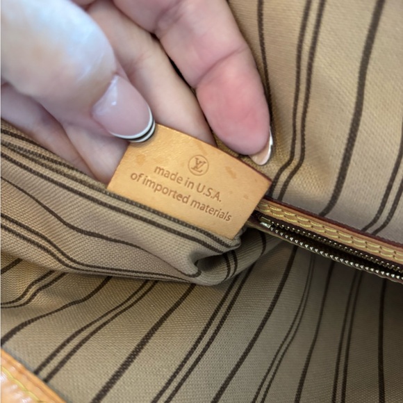 Louis Vuitton Delightful MM Brown Monogram Shoulder Bag - Picture 16 of 16